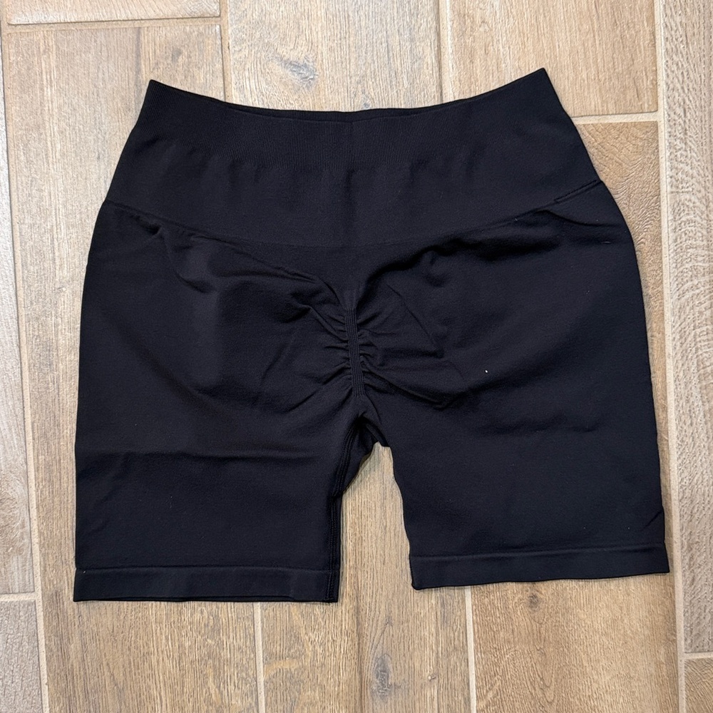 Gymreapers Women’s Infinity Short - Picture 2 of 2
